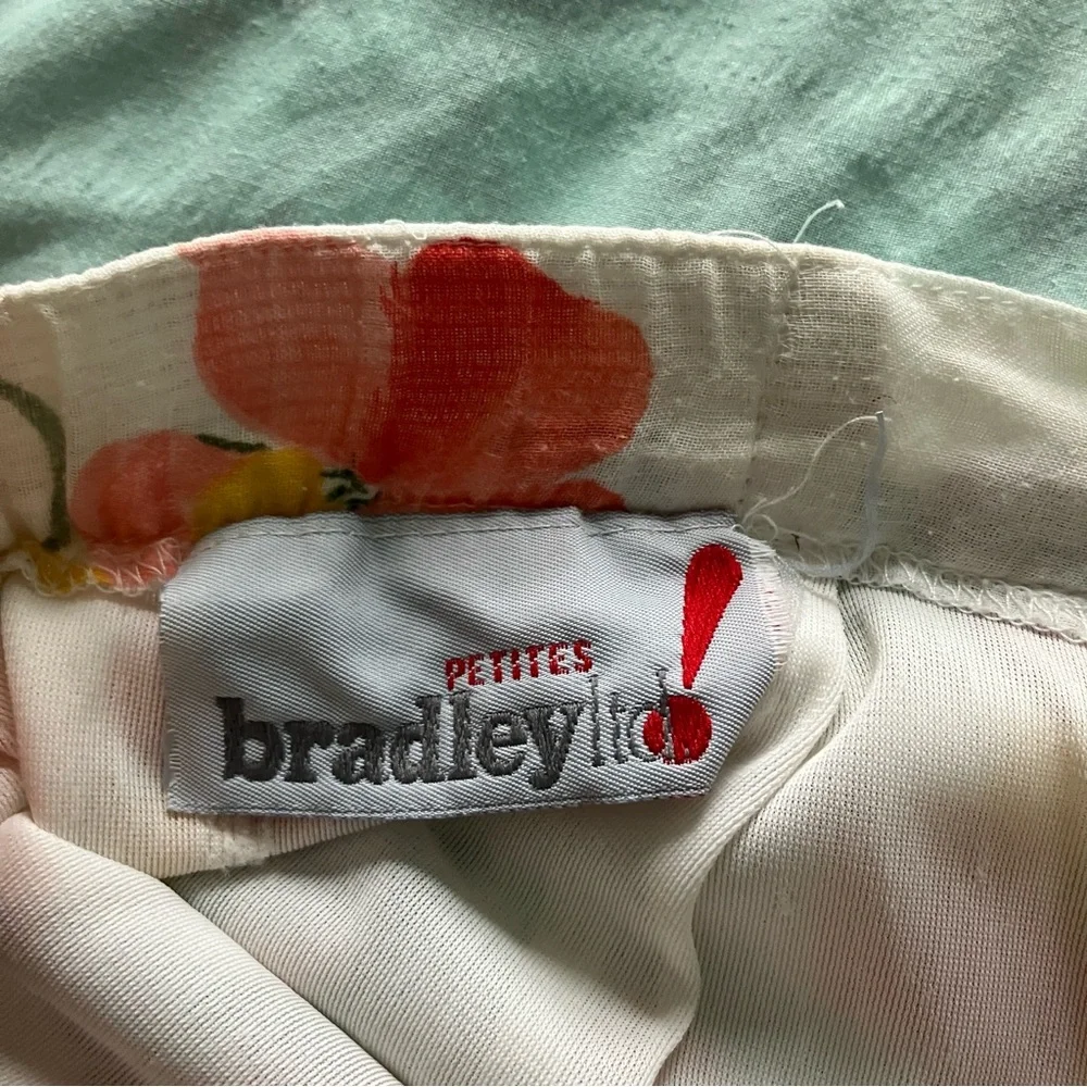 Vintage Floral A-Line Petite Skirt with Pockets - Picture 5 of 7